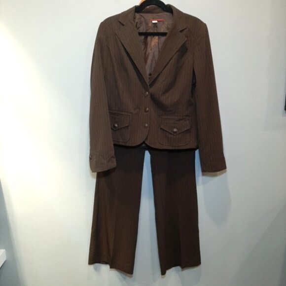 TAPEMEASURE Pinstripe 2pc Pant Suit Blazer Jacket Womens Size 10 Brown Business - Picture 15 of 15